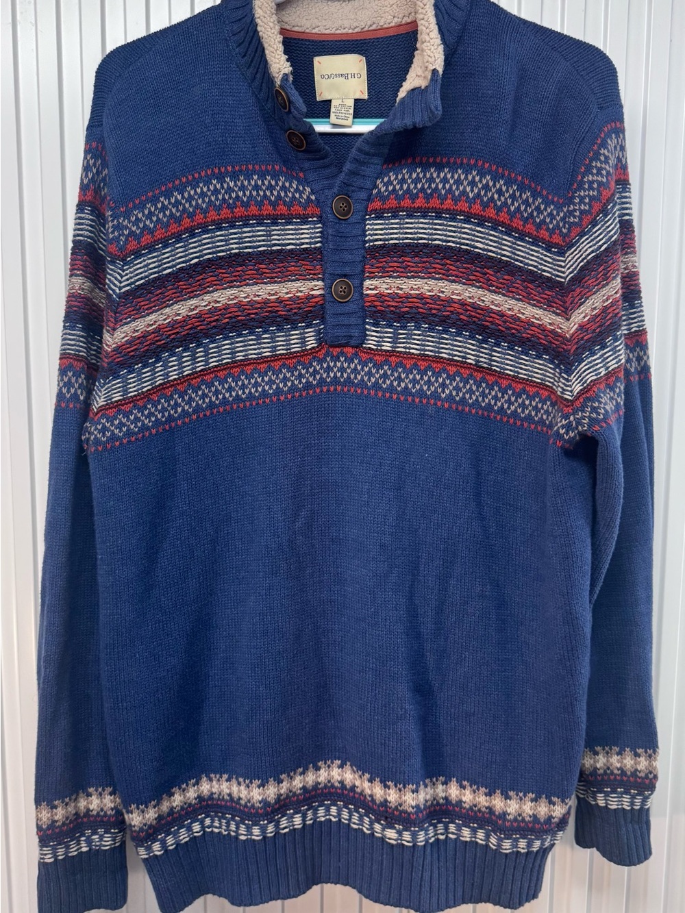 G H Bass Men’s Sweater with Button Placket size Large Excellent